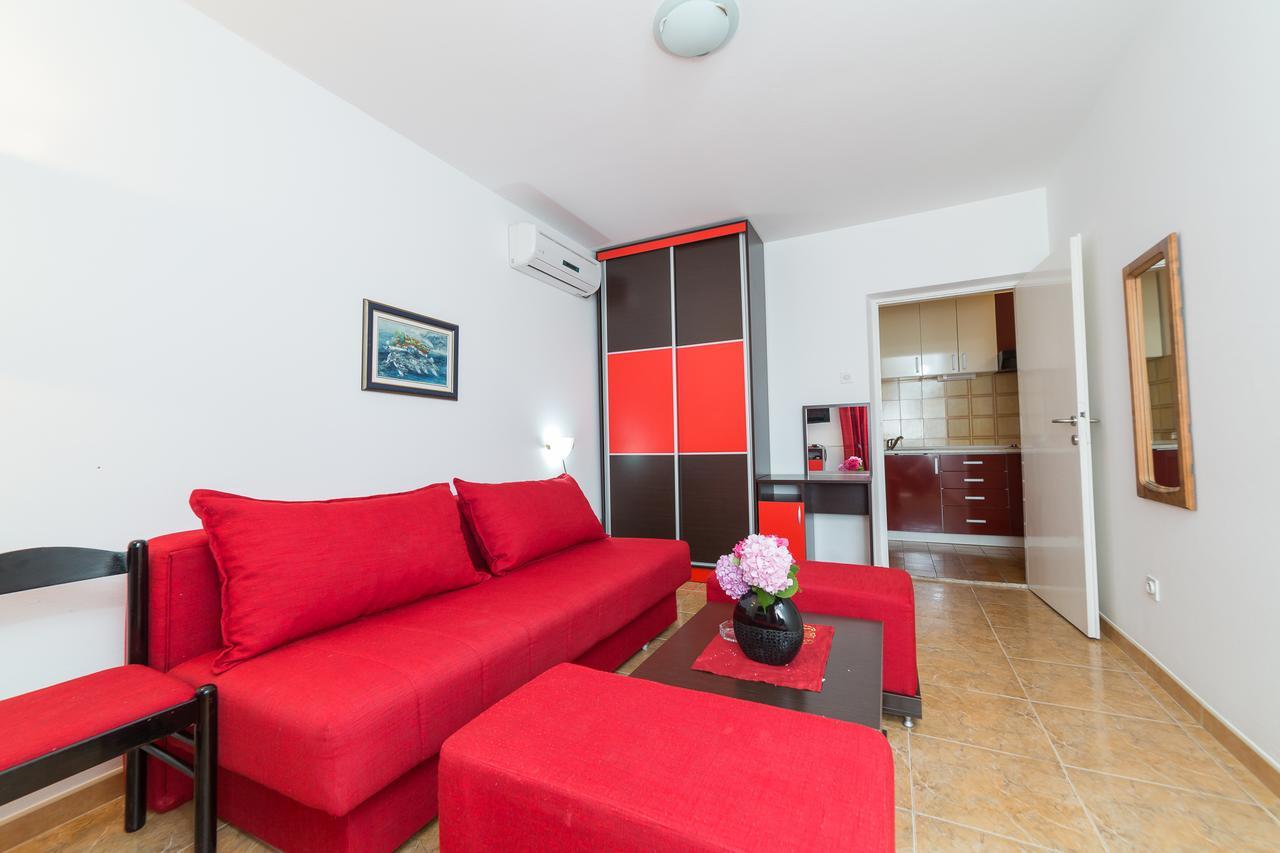 Sofija Apartments Свети Стефан Екстериор снимка